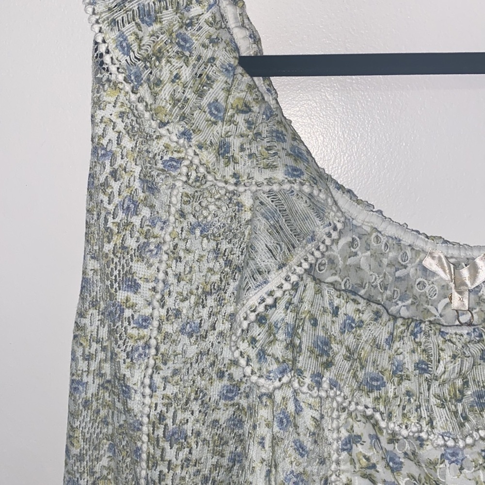 LoveShackFancy Dorabella Lace-Trimmed Floral Top - Picture 7 of 11